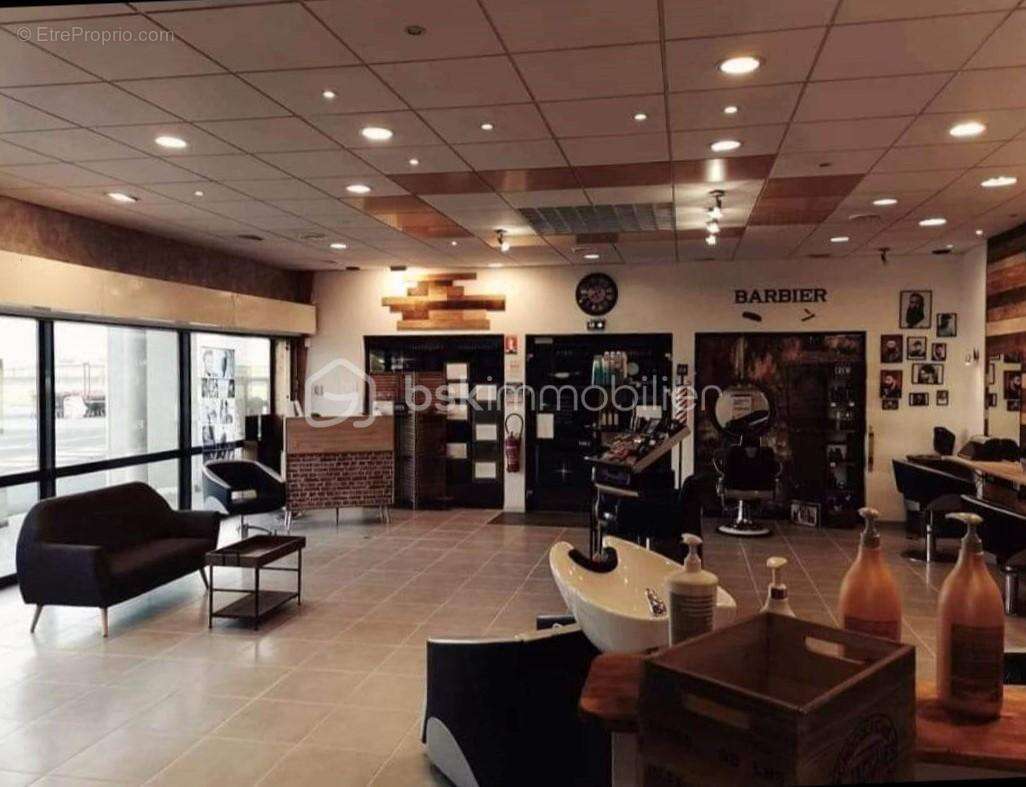 Commerce à VILLEMANDEUR