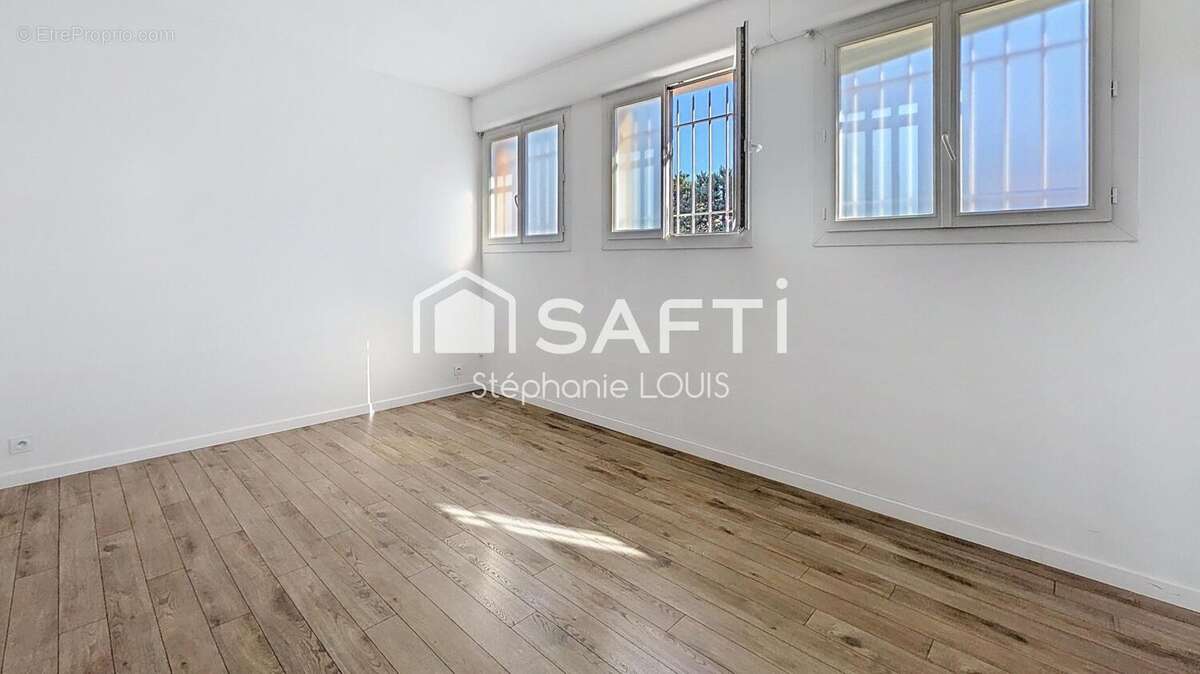 Commerce 103 m² à Draguignan  - photo 6