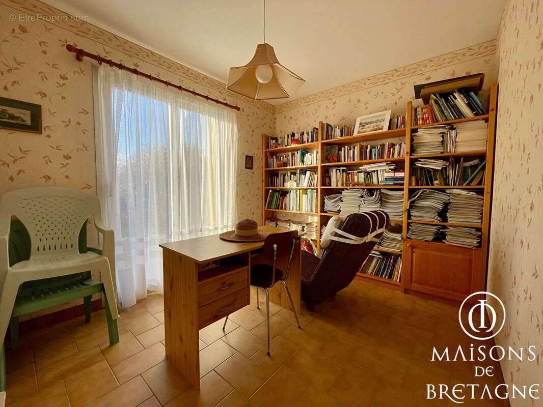 Scaër, maison 6 pièces avec vie de plain-pied - photo 8