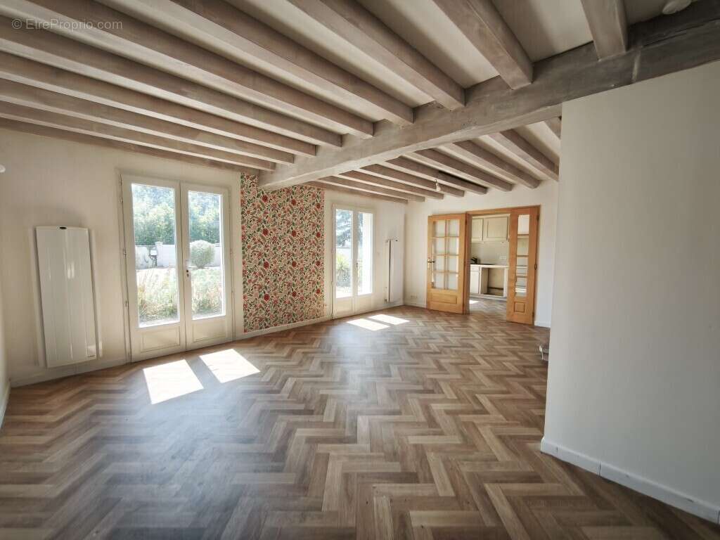 Maison 114 m² à Colombiers  - photo 8