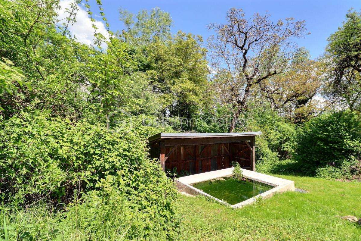 Maison à CELLES-SUR-DUROLLE