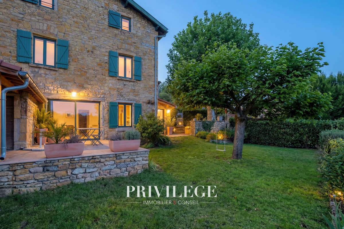 Maison à SAINT-DIDIER-AU-MONT-D'OR