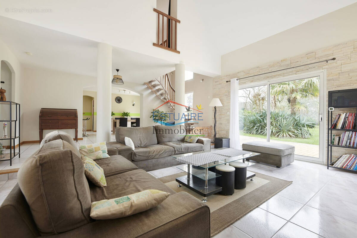 Maison à LA CHAPELLE-LAUNAY