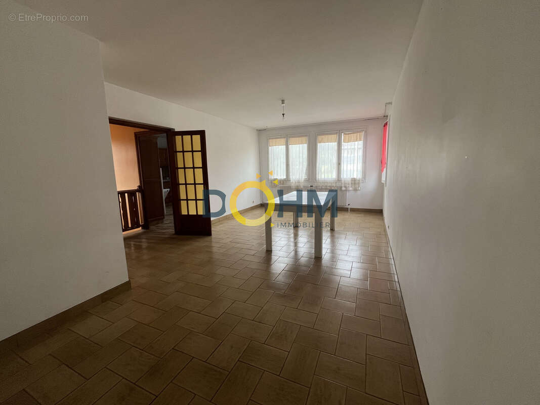 Commerce à USSON-EN-FOREZ