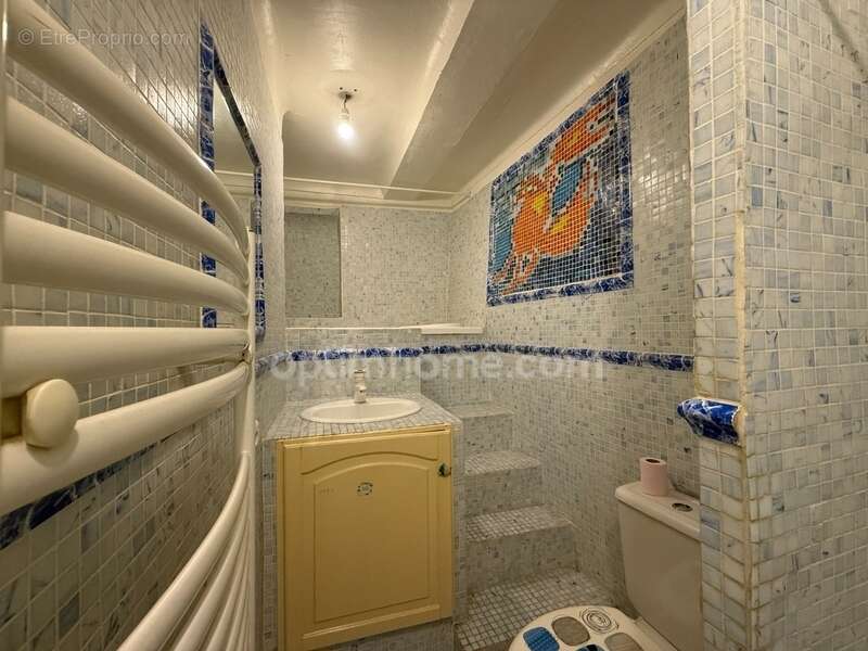 Maison à ENTRECASTEAUX