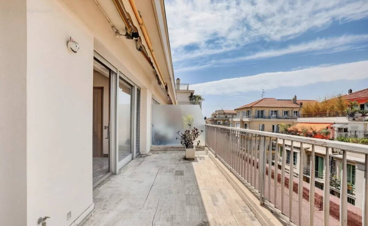 Appartement à NICE