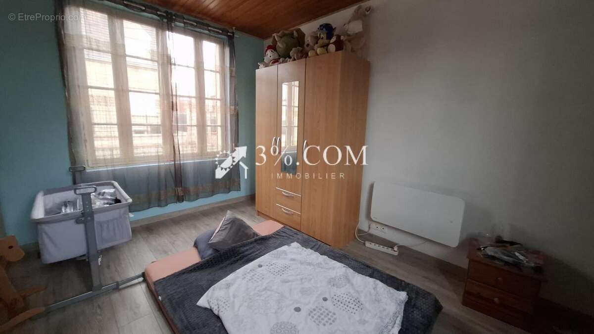 Maison à NEUVILLE-COPPEGUEULE