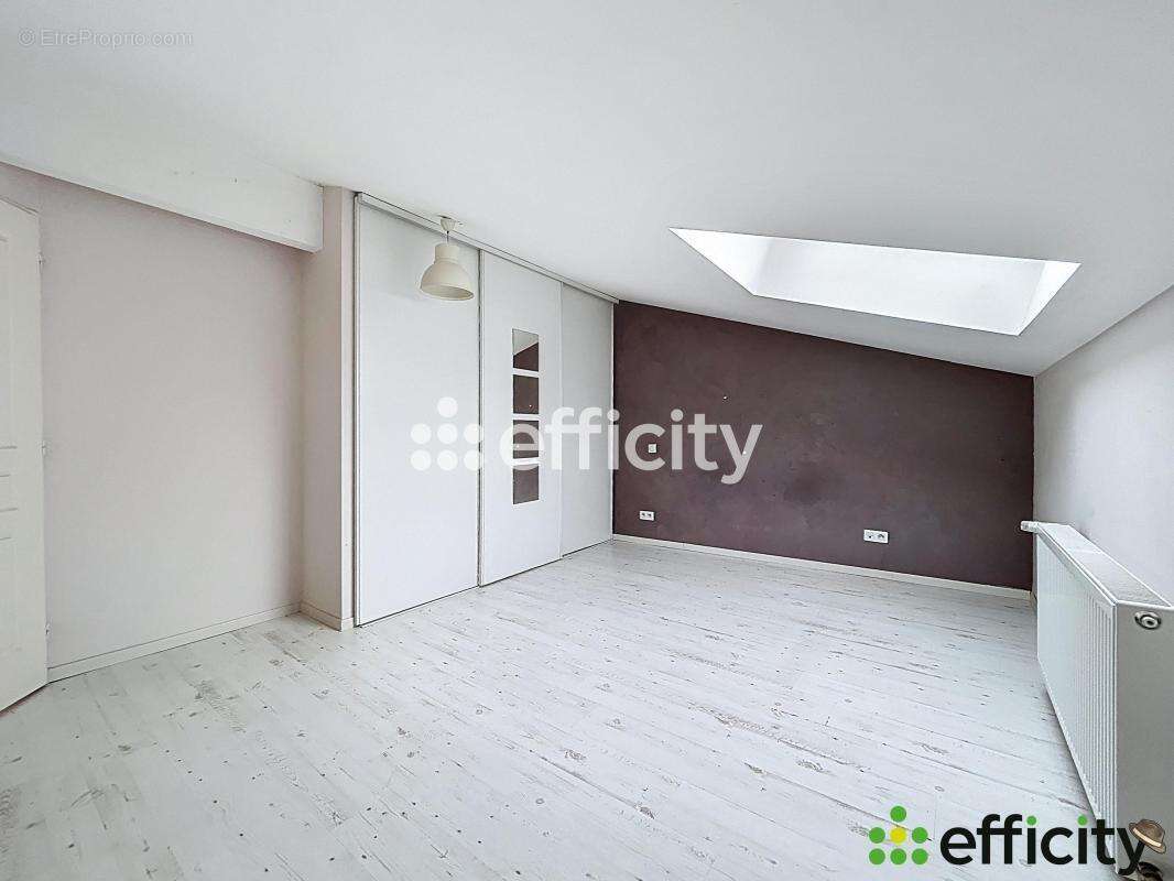 Appartement à MOIRANS