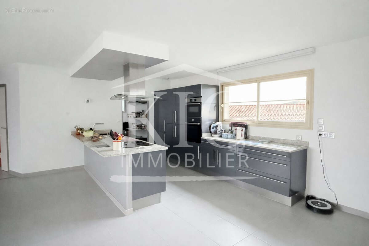 Carcassonne - maison 180 m2 - 4 chambres - studio - photo 9