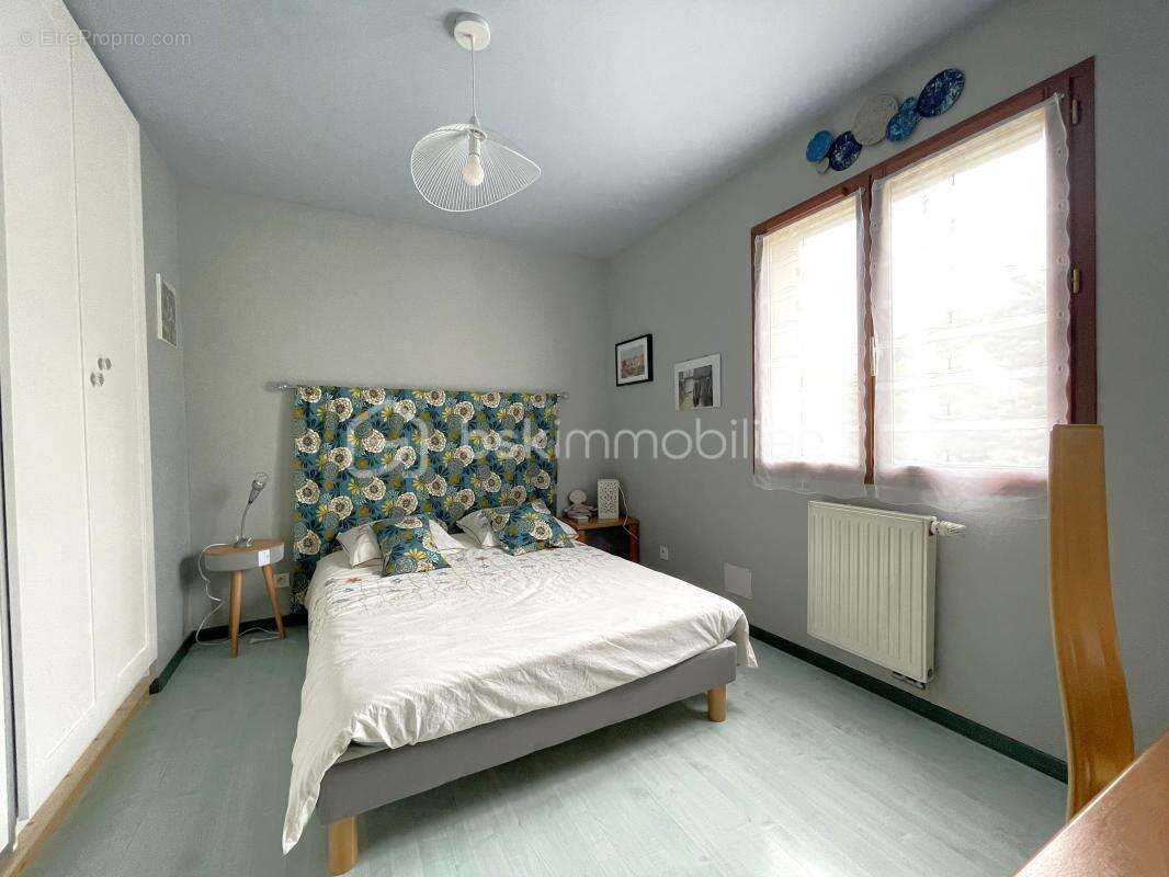 Maison à LES CLAYES-SOUS-BOIS