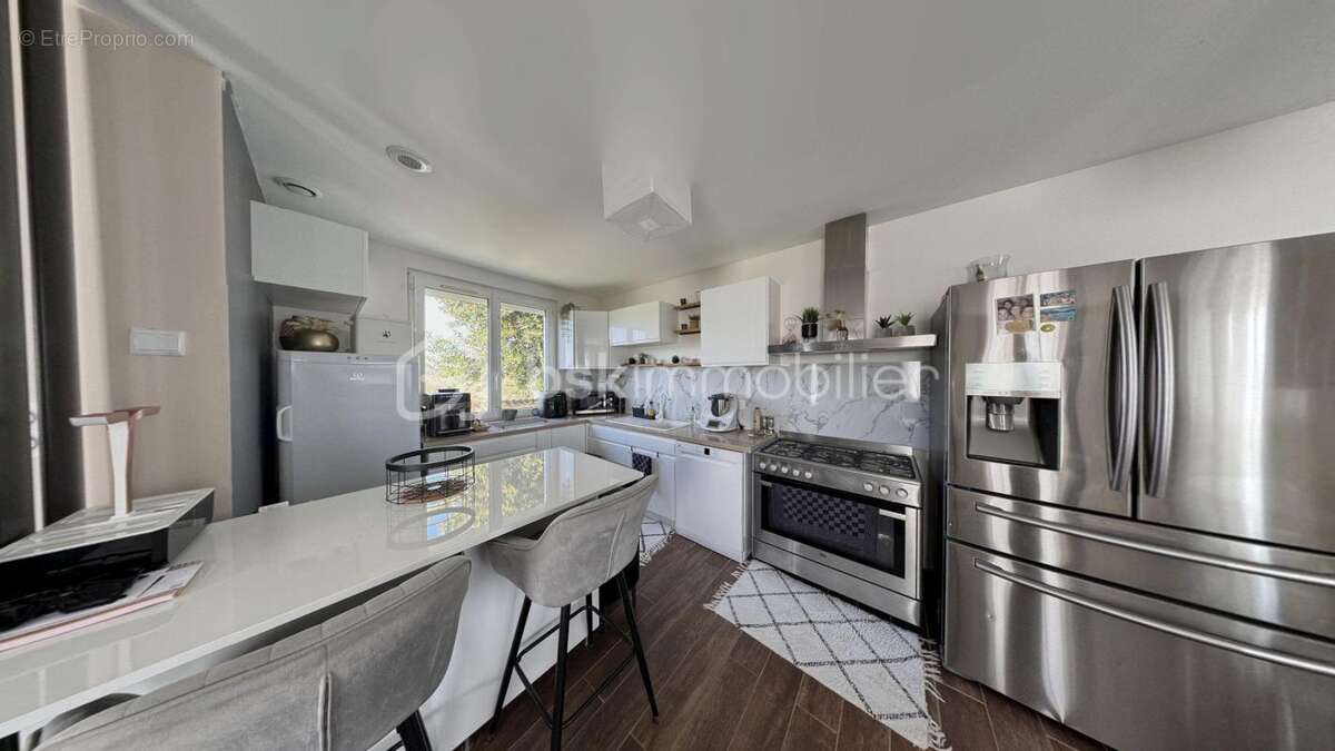 Maison à CORQUILLEROY