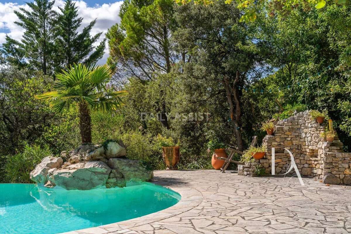 Appartement à VAUVENARGUES