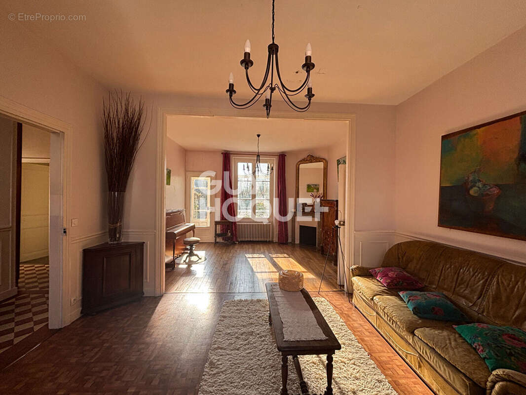 Maison à TOURNAN-EN-BRIE