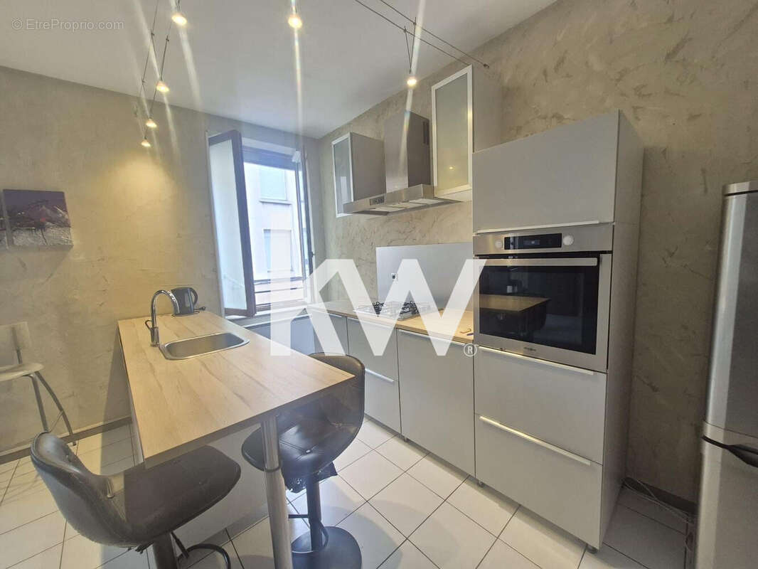 Appartement à SAINT-ETIENNE