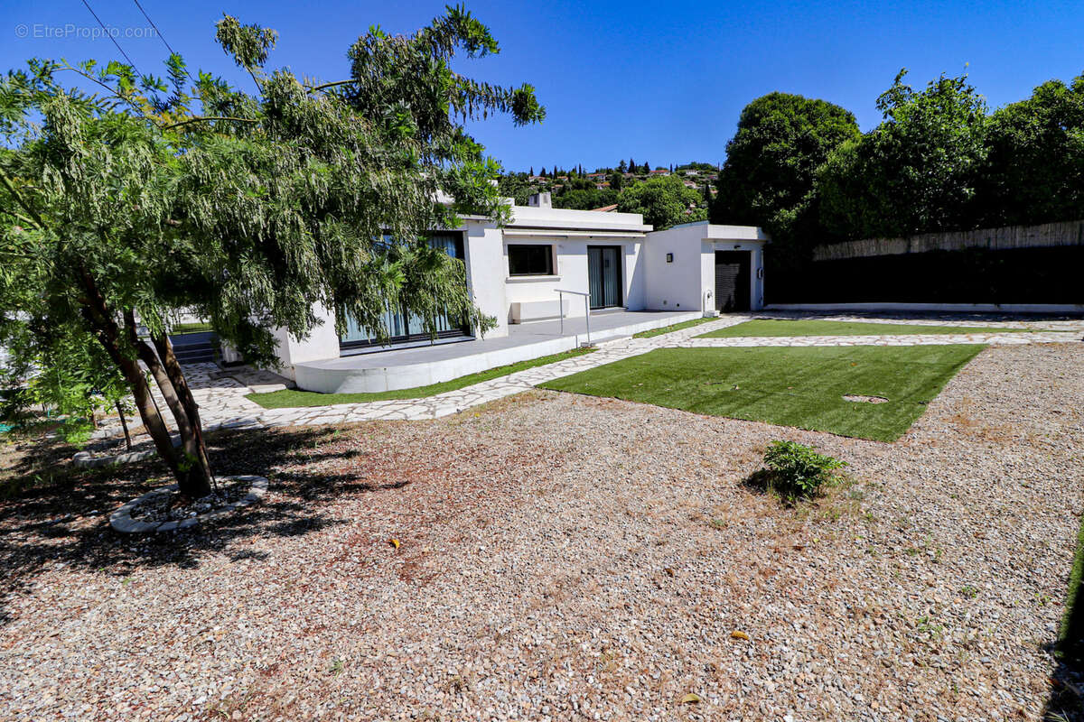 Maison à DRAGUIGNAN