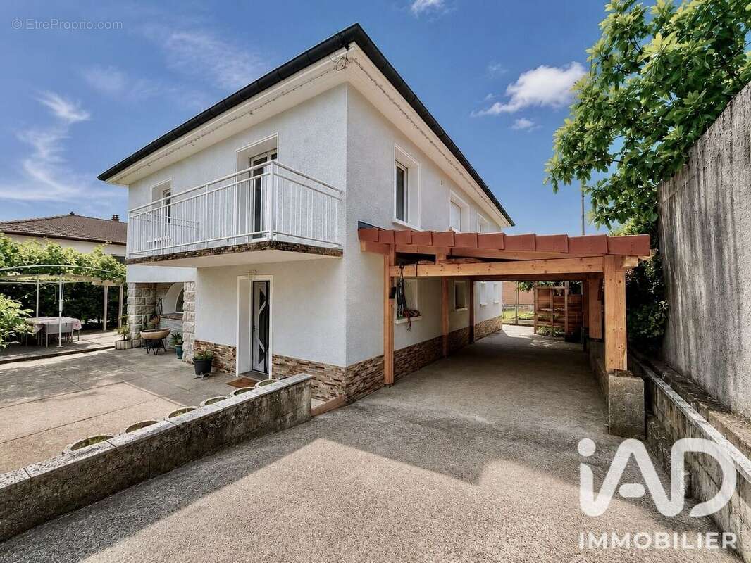 Photo 2 - Maison à BASSENS