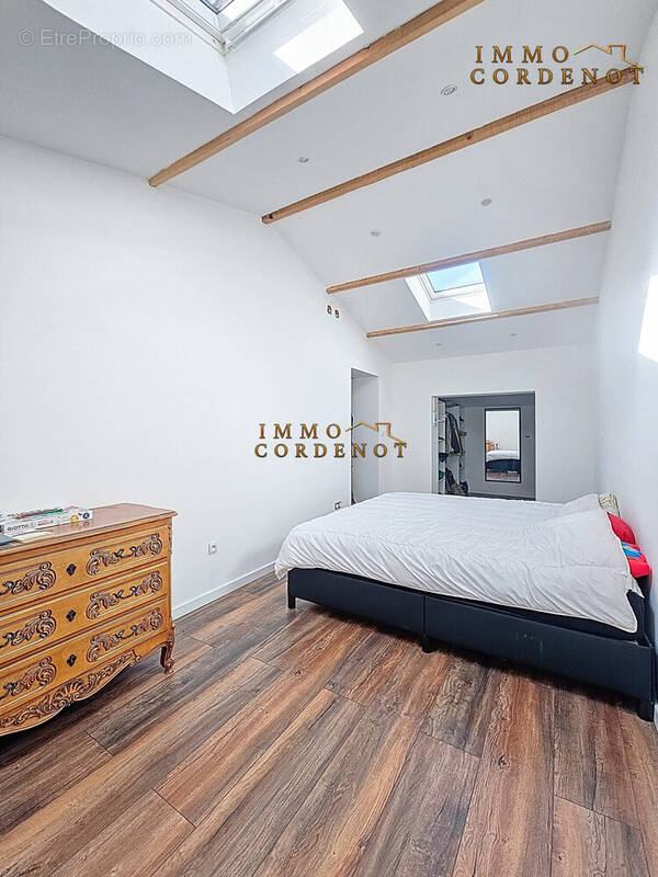 Maison à FORCALQUEIRET