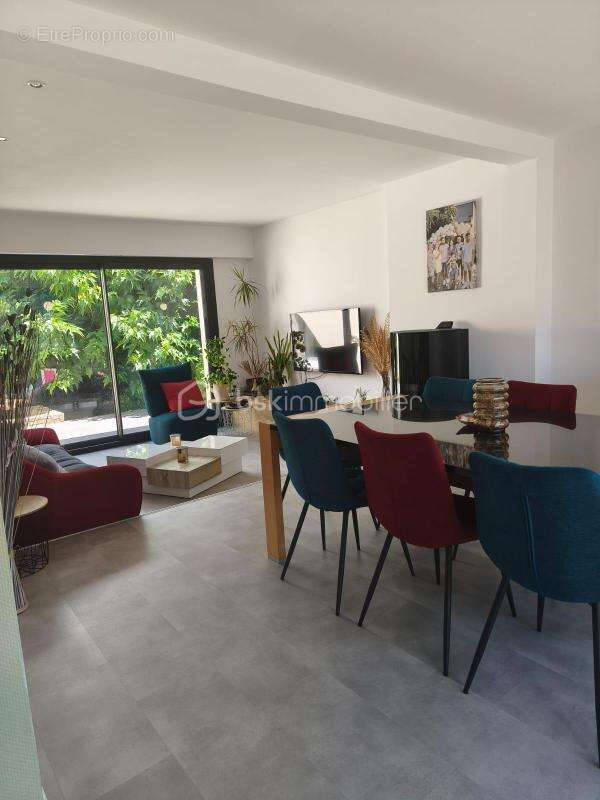 Maison familiale avec piscine chauffée – DPE C - photo 3