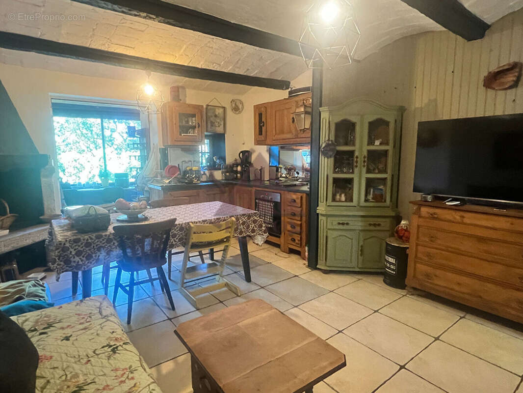 Maison à SAINT-FLORENT-SUR-AUZONNET