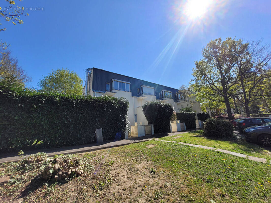 Appartement à SAINT-JEAN-DE-BRAYE