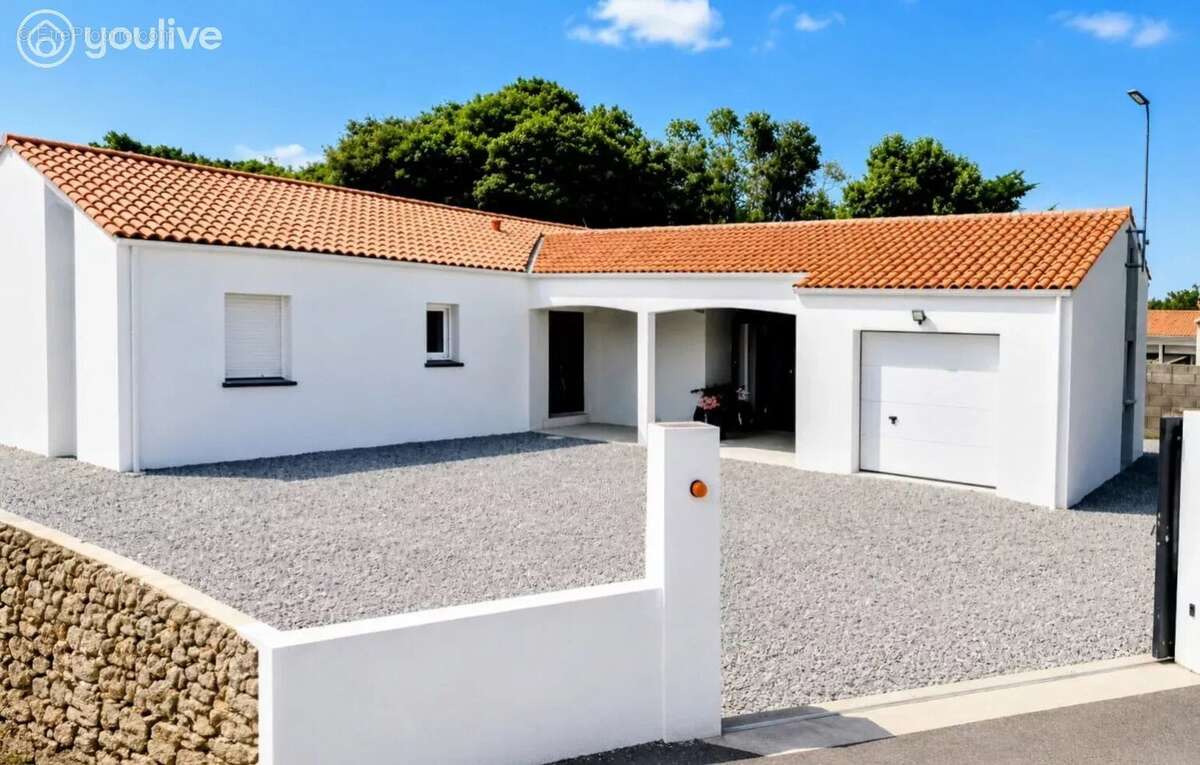 Maison à BOUIN