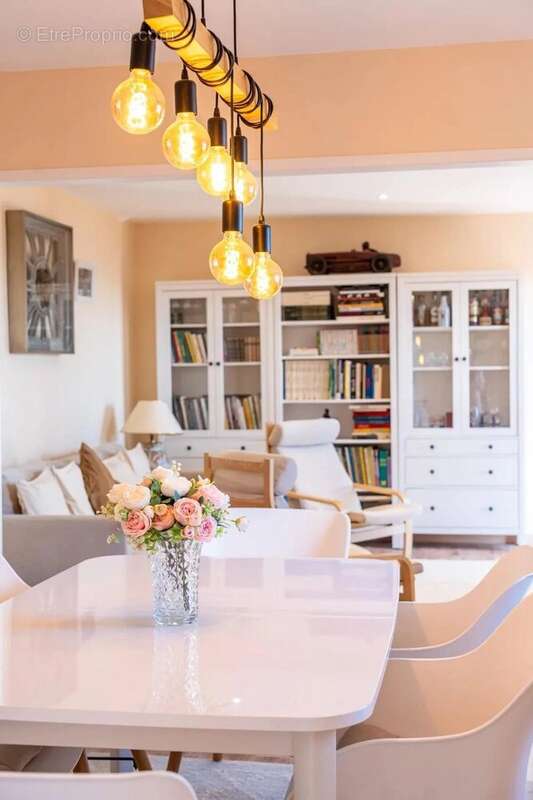 Appartement à CAP-D'AIL
