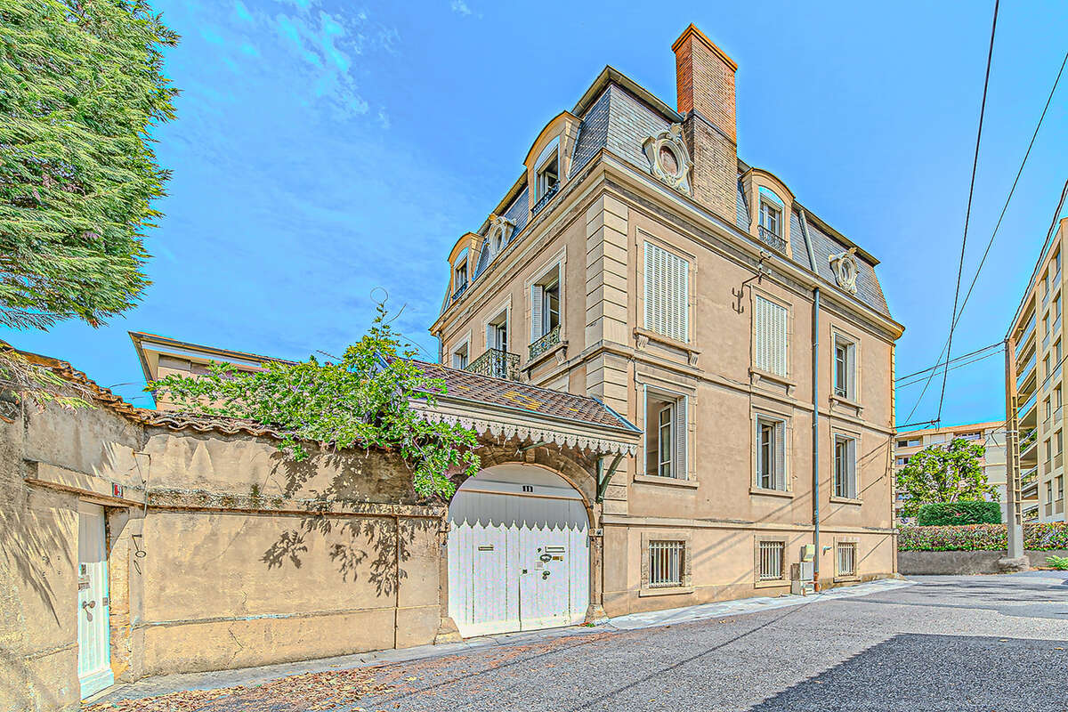 Belle demeure du xixᵉ siecle renovee 8 pieces 250 m2 caluire-et-cuire - photo 3