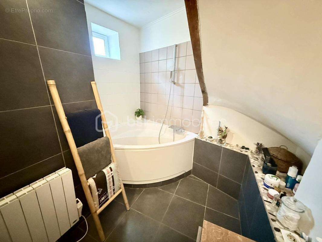 Maison à AMBLAINVILLE