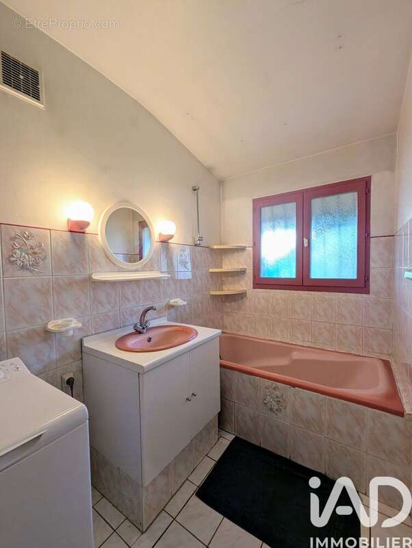 Maison 83 m² à Trappes  - photo 8