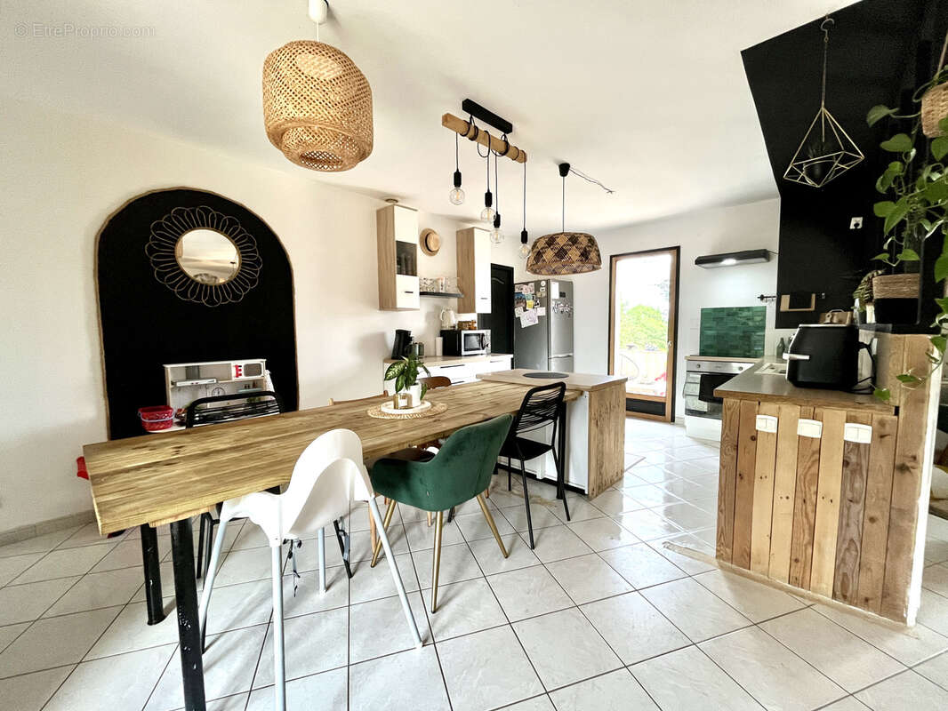 Maison à AIGUES-VIVES