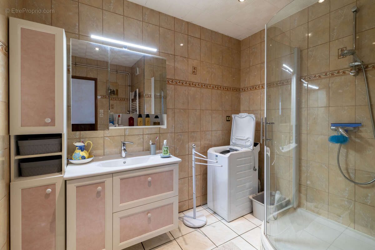 Appartement à AMNEVILLE