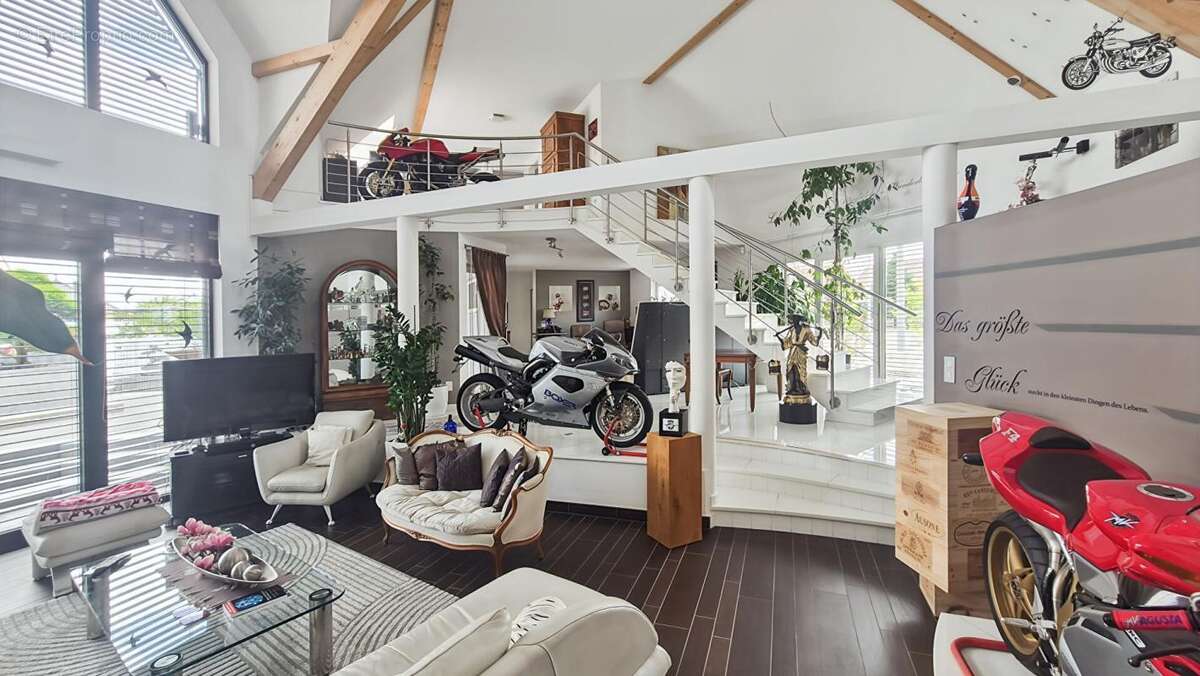 Villa d'exception de 216 m²  Prestations haut de gamme  Potentiel d'agrandissement de 108 m² - photo 9