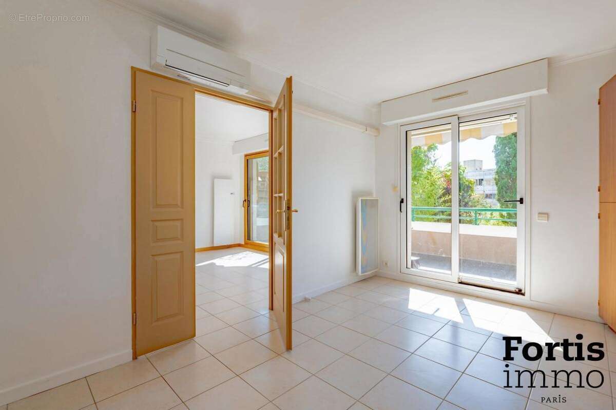 Appartement à LE PERREUX-SUR-MARNE