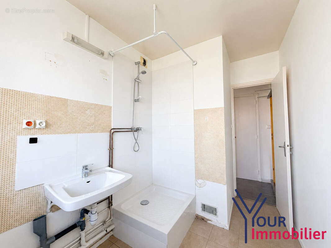 Appartement 60 m² à Grigny  - photo 9