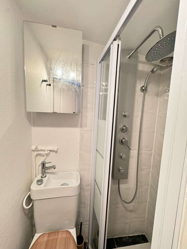 Appartement à PARIS-3E