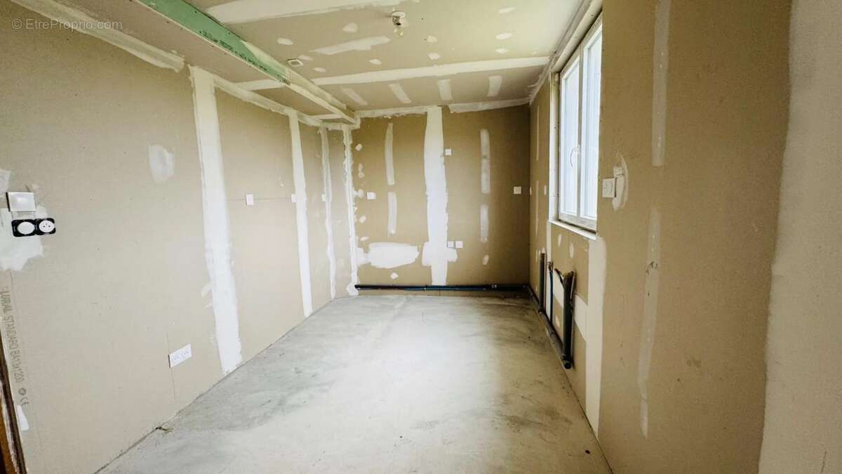 Maison à SAINT-THURIAU