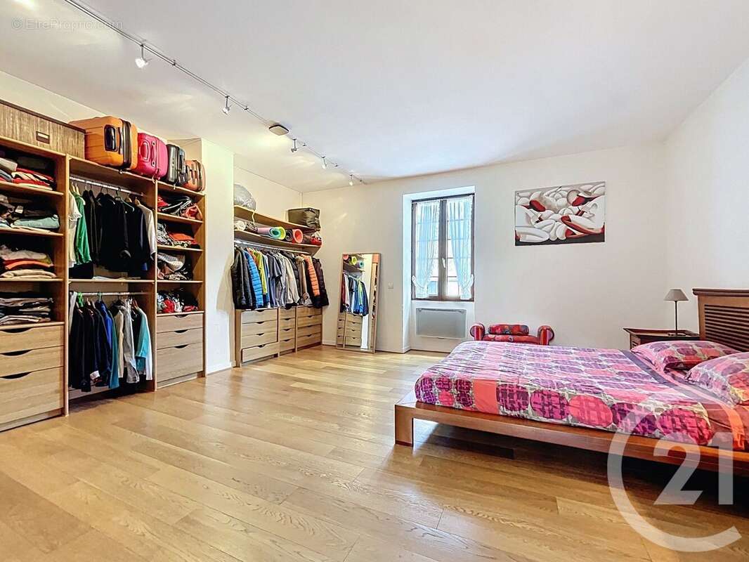 Maison 161 m² à La Chapelle-Gauthier  - photo 21