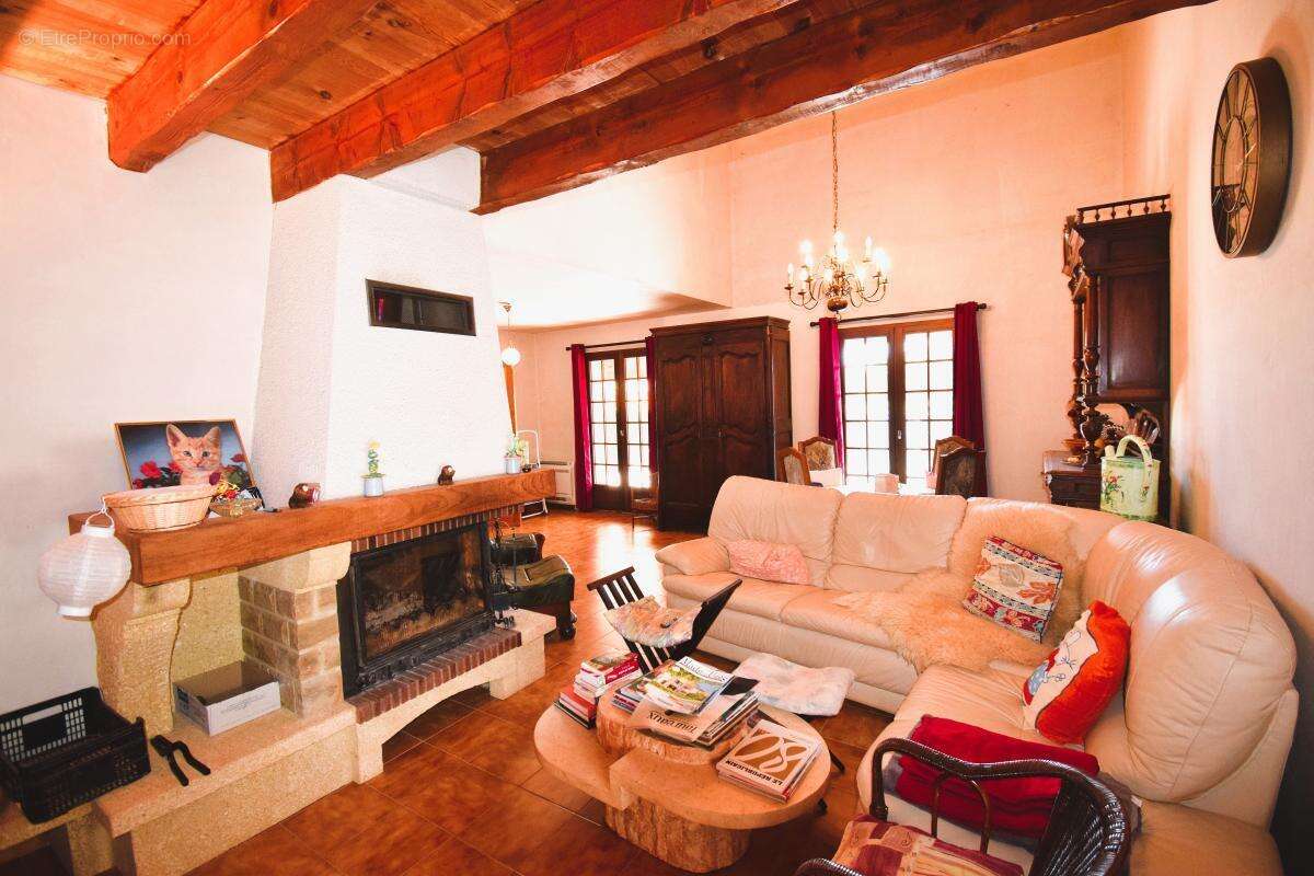 Maison à VERS-PONT-DU-GARD