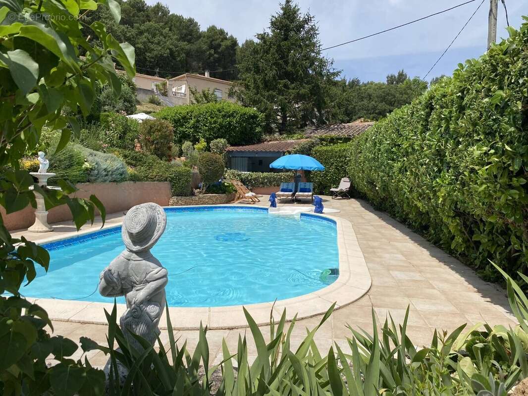 AURIOL VILLA  proche centre - photo 14