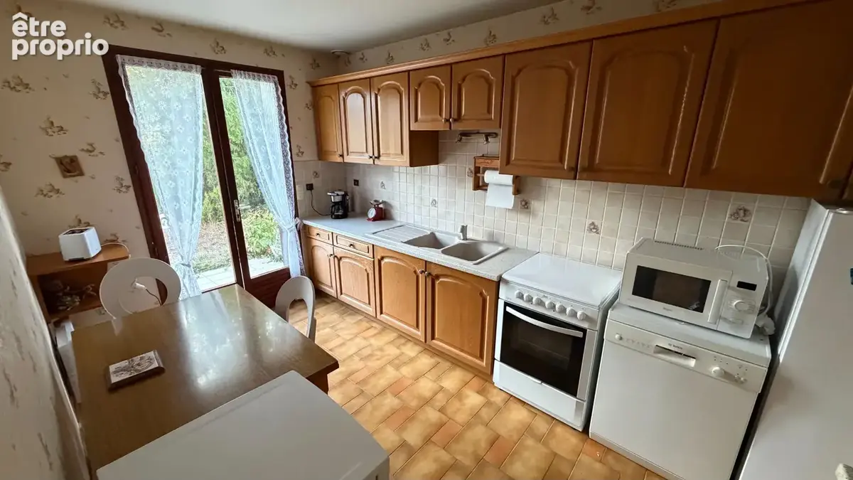 Maison Jouy Mauvoisin 9 pièces 194 m2 sur terrain de 750 m² - photo 4