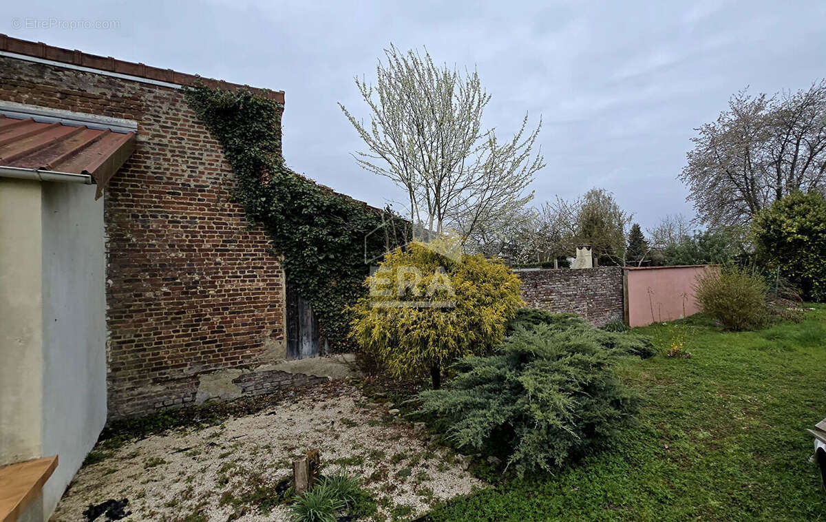 Maison à TERGNIER