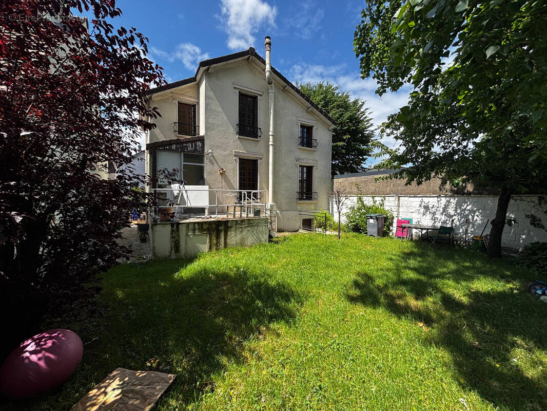 Maison à DRANCY
