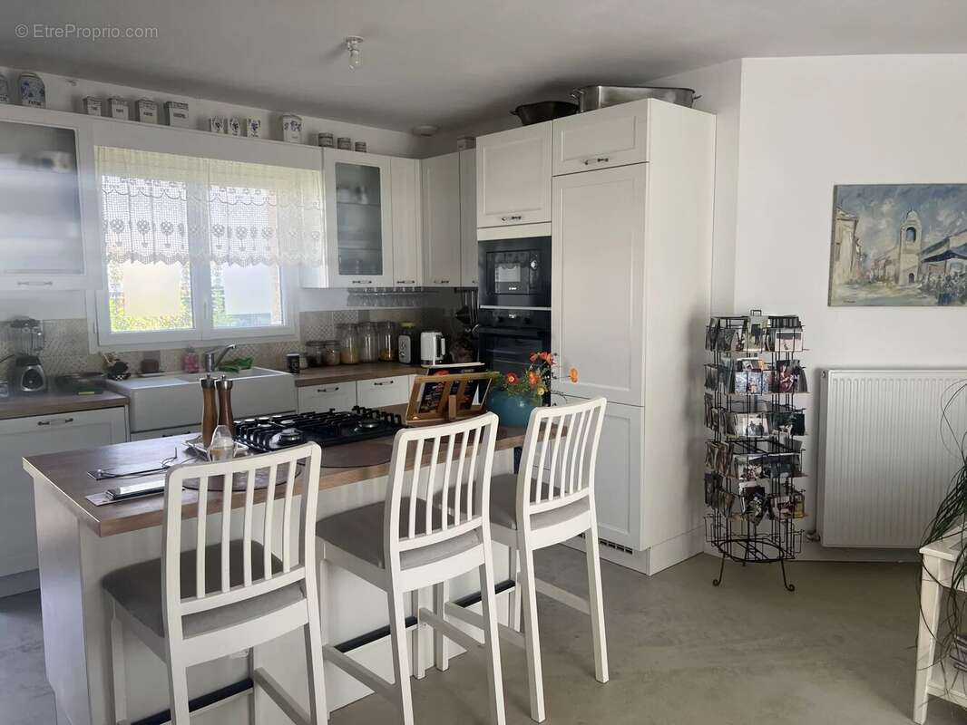 Maison à SAINT-HILAIRE-DU-ROSIER