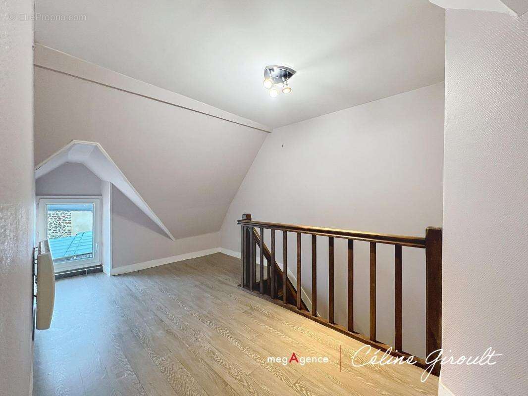 Maison à MARCEY-LES-GREVES