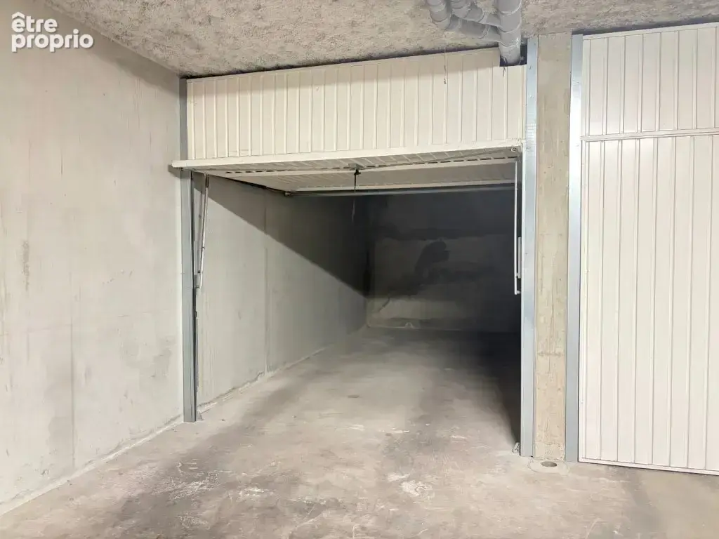 Parking à LYON-3E