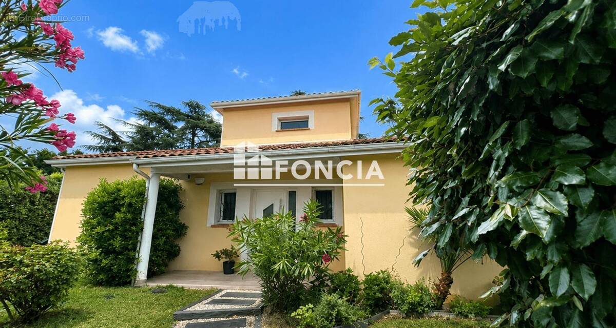 Maison à RAMONVILLE-SAINT-AGNE