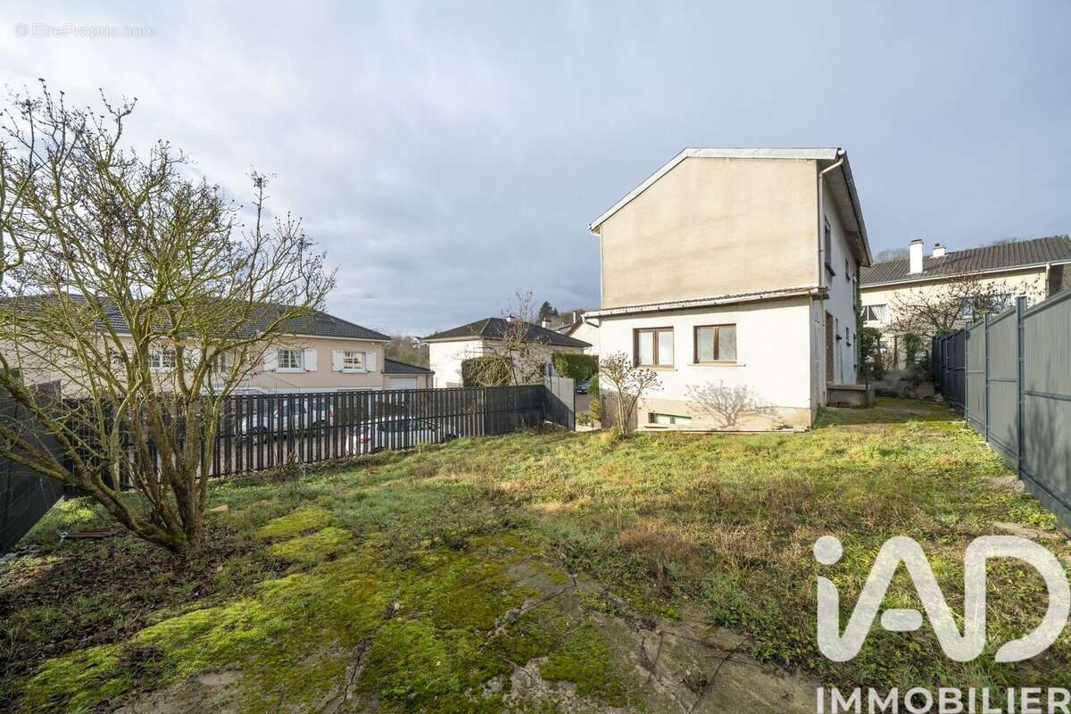 Photo 2 - Maison à LUDRES