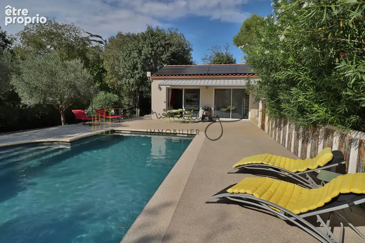 Nîmes   quartier la gazelle   propriété de charme avec piscine et mazet d'amis - photo 4