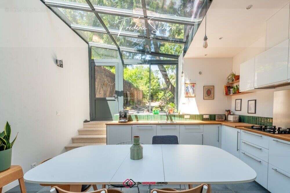 Maison 170 m² à Niort  - photo 4