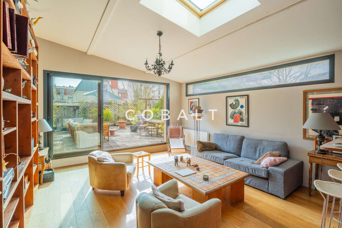 Appartement à SURESNES